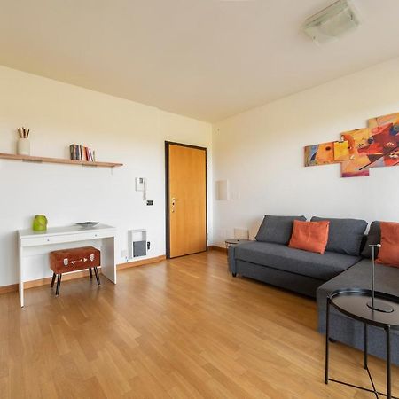 Milano Rogoredo Apt With Terrace! Appartement Buitenkant foto