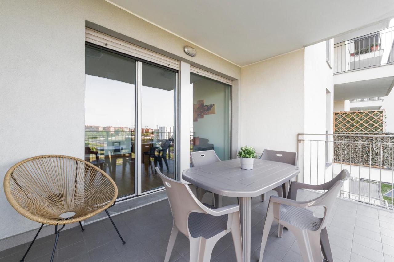 Milano Rogoredo Apt With Terrace! Appartement Buitenkant foto