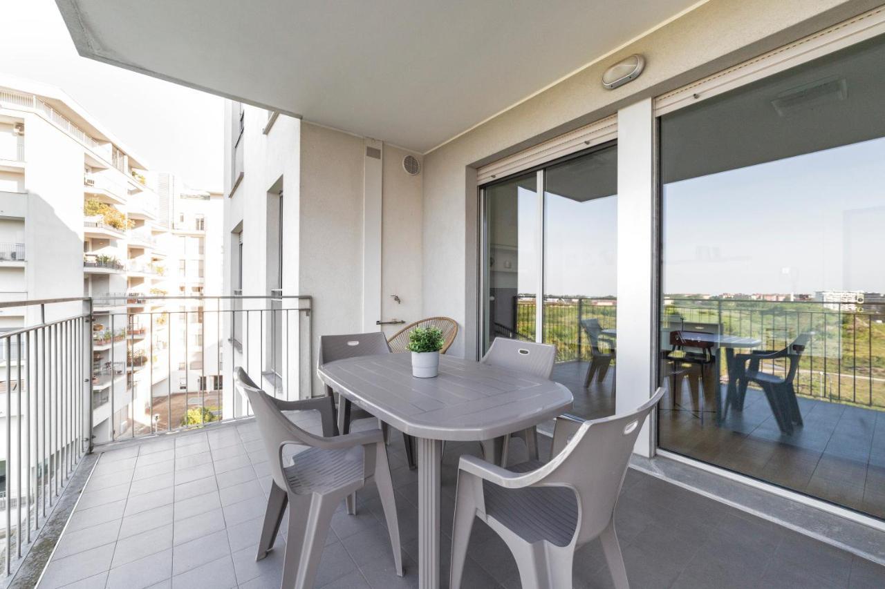 Milano Rogoredo Apt With Terrace! Appartement Buitenkant foto