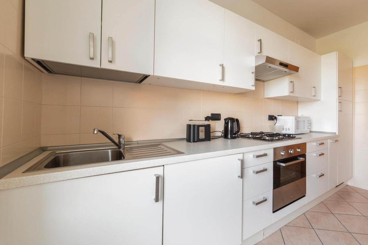 Milano Rogoredo Apt With Terrace! Appartement Buitenkant foto