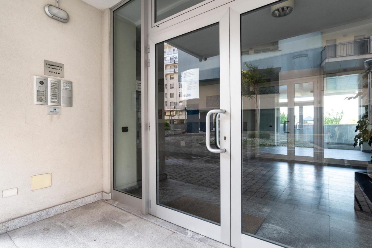 Milano Rogoredo Apt With Terrace! Appartement Buitenkant foto
