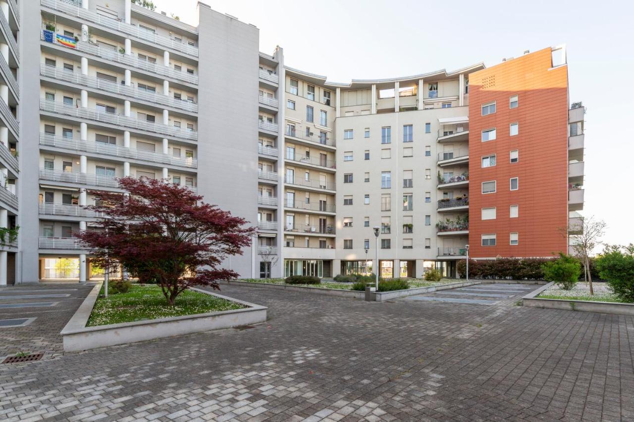 Milano Rogoredo Apt With Terrace! Appartement Buitenkant foto